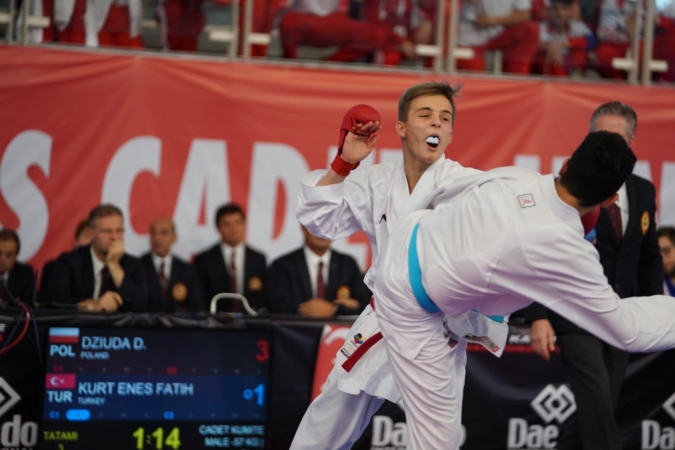 Dominik Dziuda - Mistrz Świata w karate WKF (Santiango 2019) Dominik Dziuda - Mistrz Świata w karate WKF (Santiango 2019)