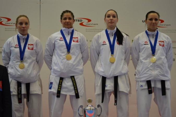 druzyna dziewczyn druzyna dziewczyn