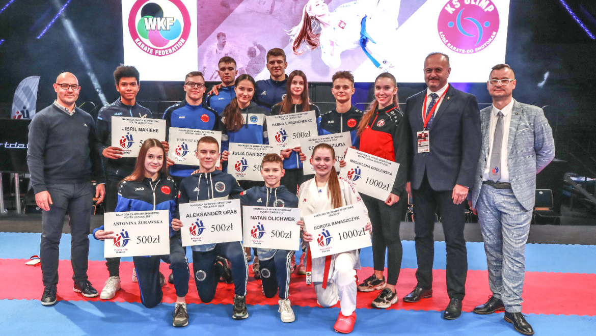 6 ZAWODNIKÓW OLIMPU Z NAGRODAMI POLSKIEJ UNII KARATE